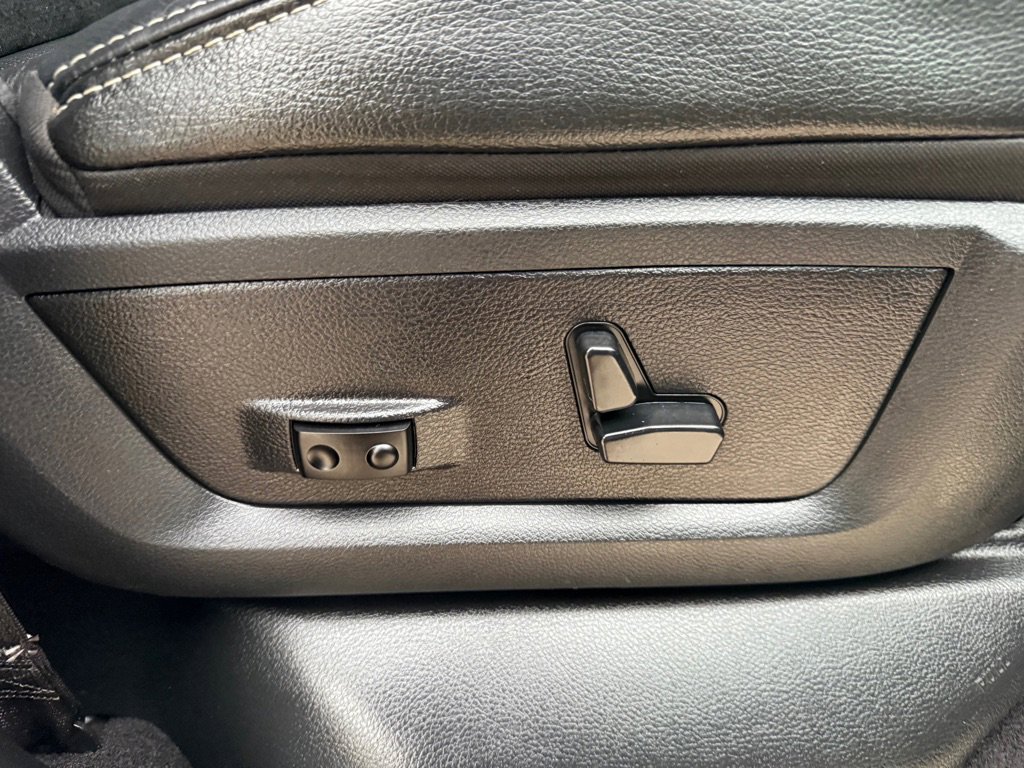 Used 2013 RAM 2500 Laramie w/ Convenience Group image 26