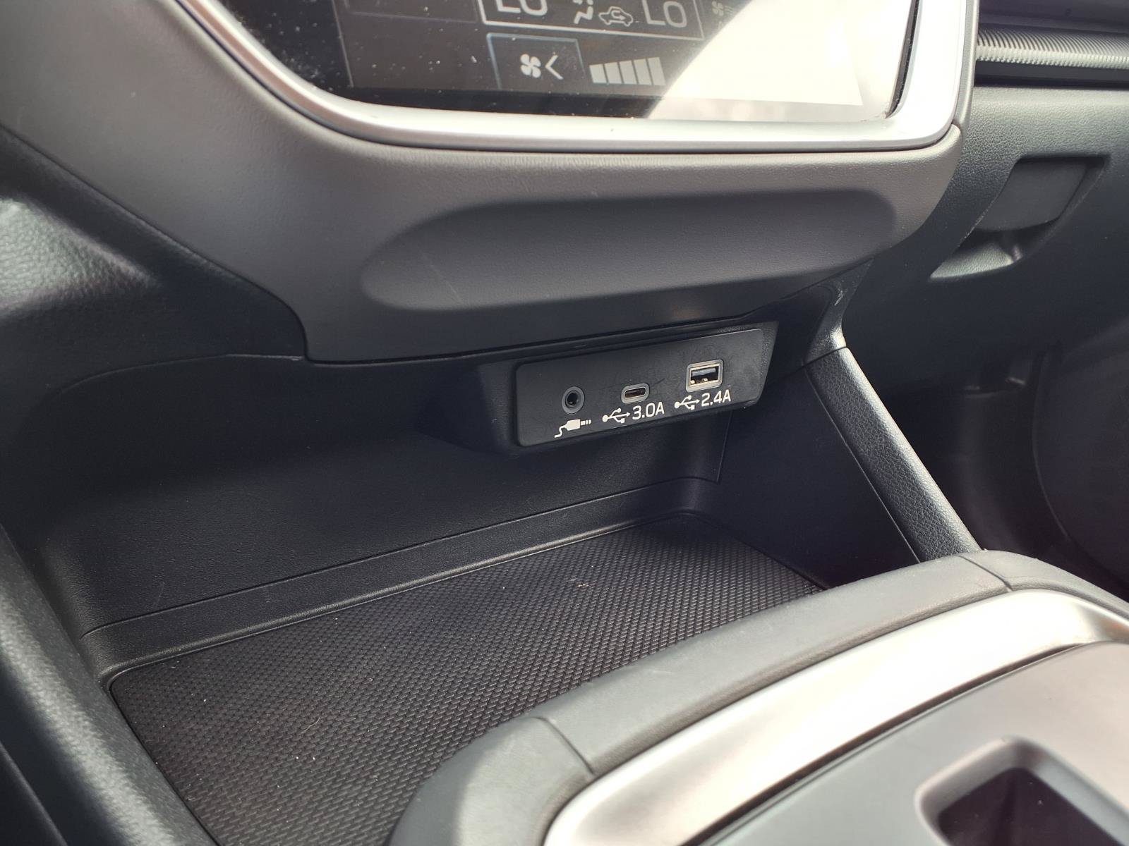 Used 2025 Subaru Crosstrek 2.5i Premium AWD/4WD image 19