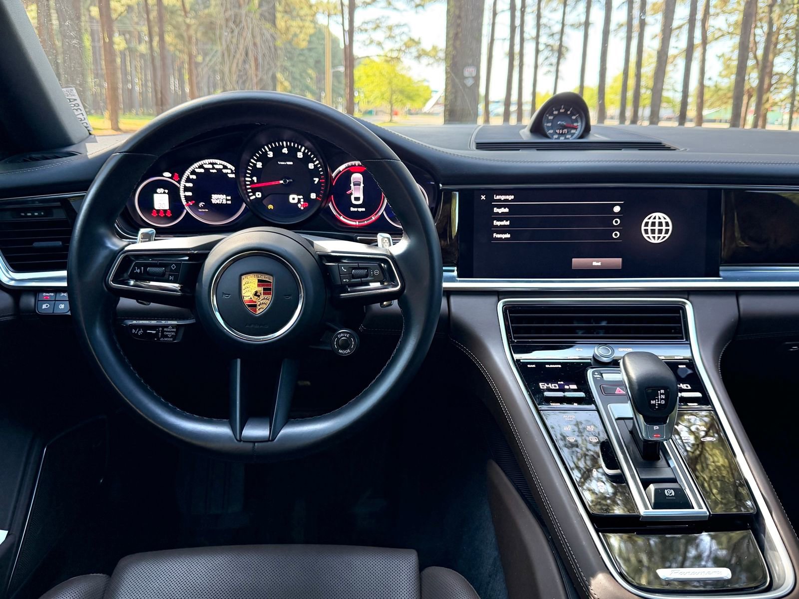 Used 2023 Porsche Panamera 4 Platinum Edition image 3