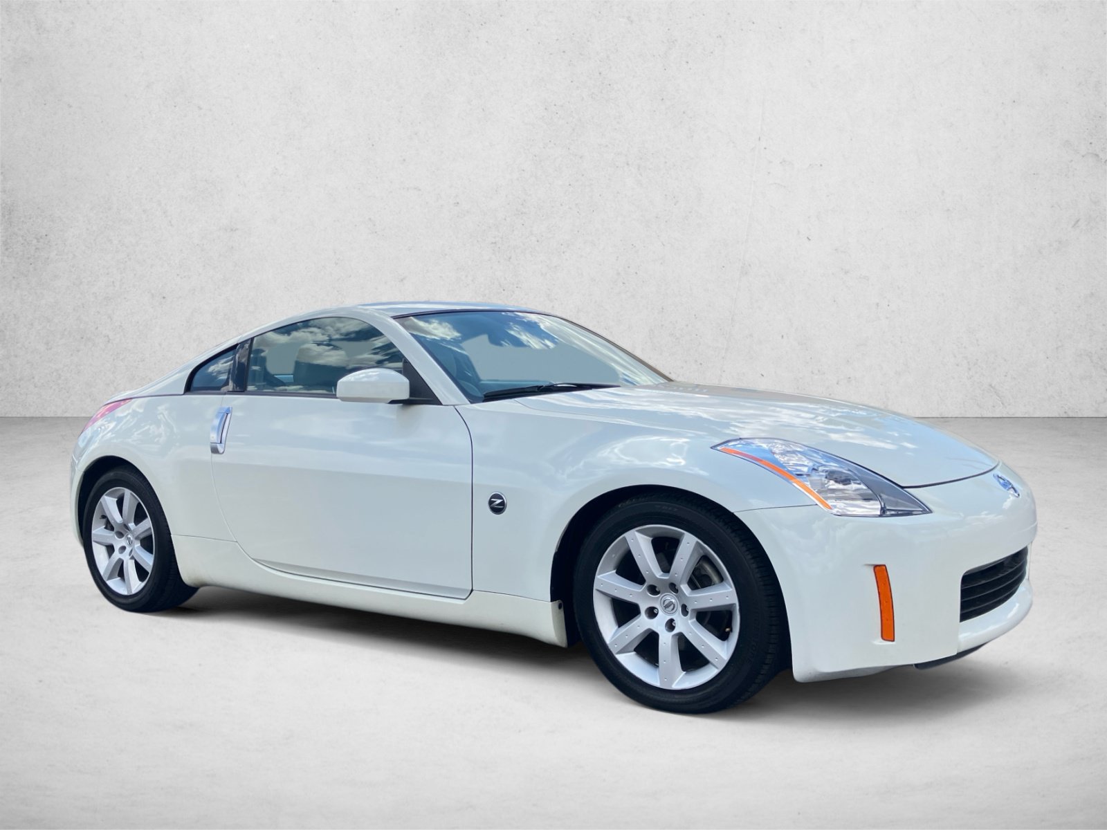 Used 2004 Nissan 350Z Touring w/ Aerodynamics Pkg RWD image 3