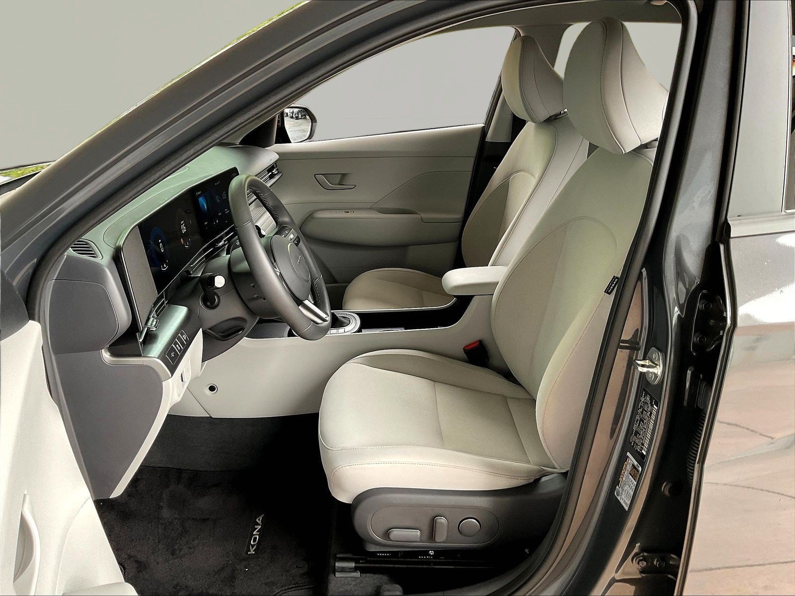 Used 2024 Hyundai Kona SEL FWD image 20