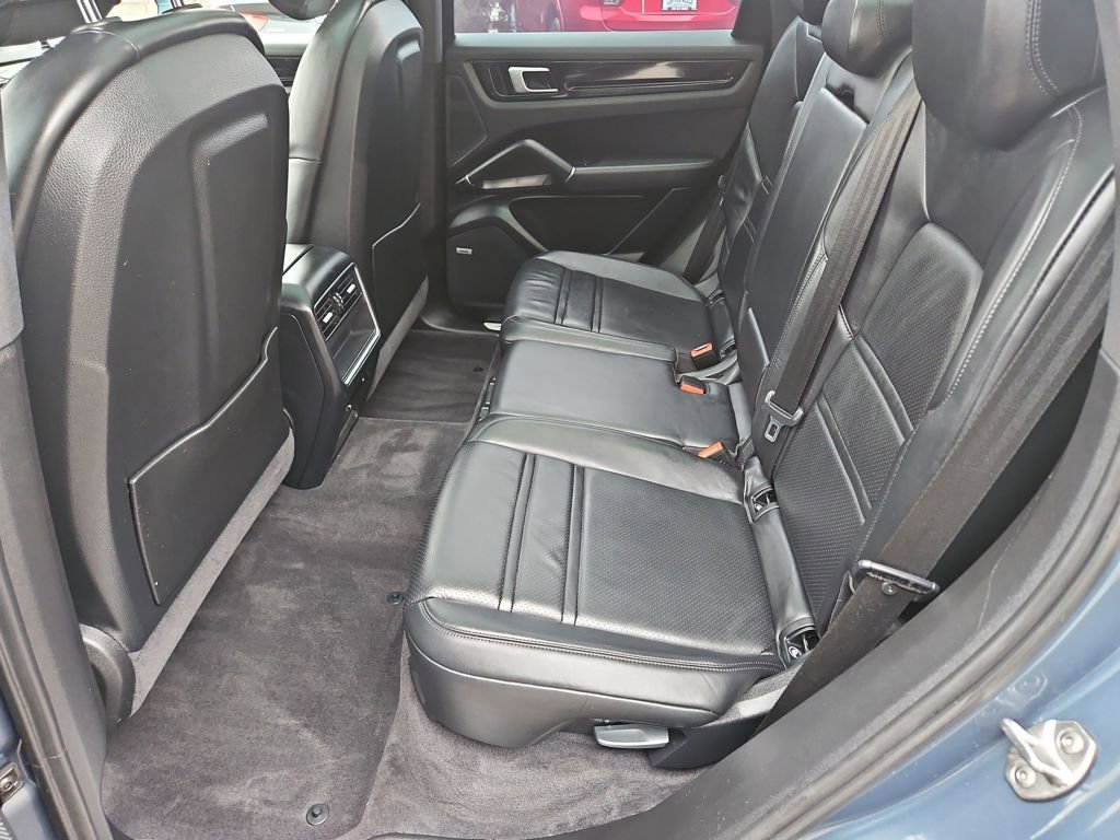 Used 2019 Porsche Cayenne AWD/4WD image 25