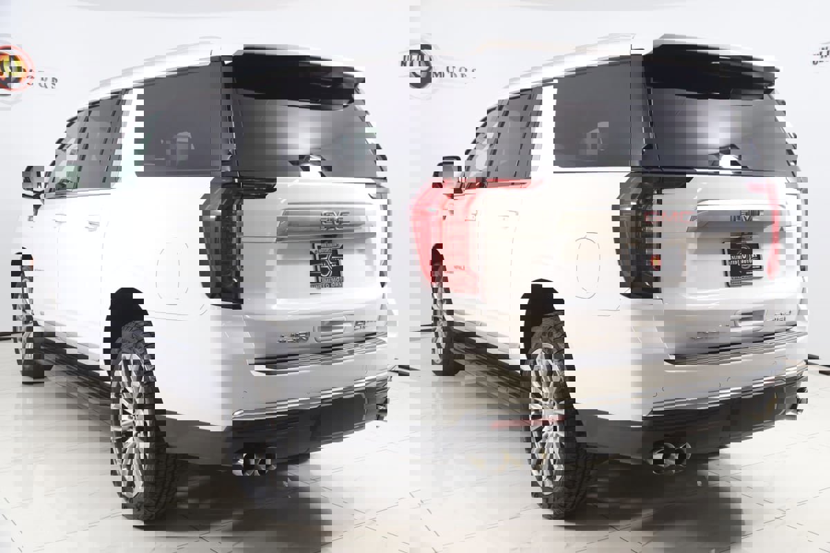 Used 2021 GMC Yukon XL Denali w/ Advanced Technology Package image 4