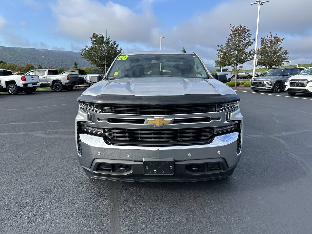 Used 2020 Chevrolet Silverado 1500 LT w/ All-Star Edition AWD/4WD image 2