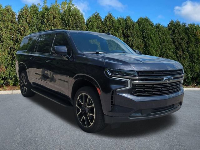 Used 2022 Chevrolet Suburban RST w/ Luxury Package AWD/4WD video 3