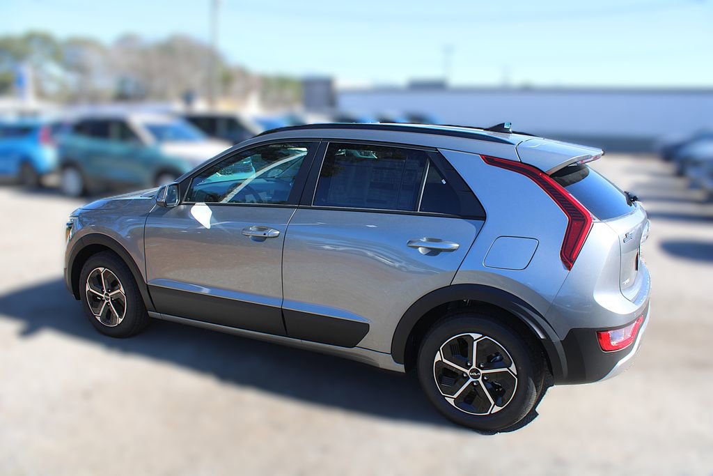 New 2026 Kia Niro EX FWD image 13