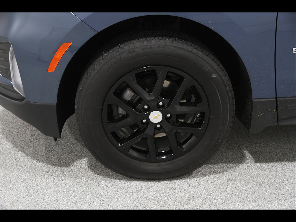 Used 2024 Chevrolet Equinox LT AWD/4WD image 23