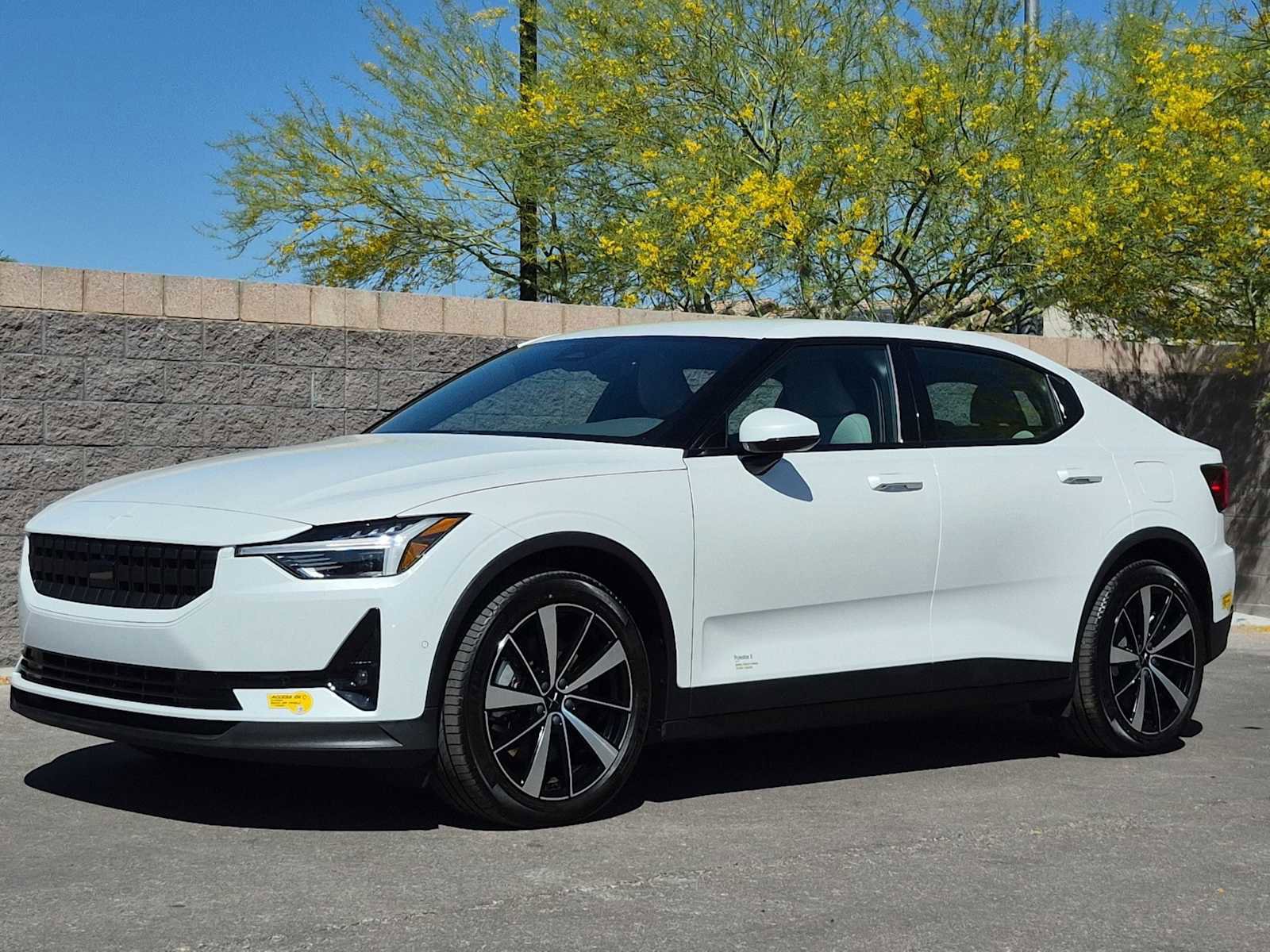 Used 2022 Polestar Polestar 2 w/ Pilot Package AWD/4WD image 5