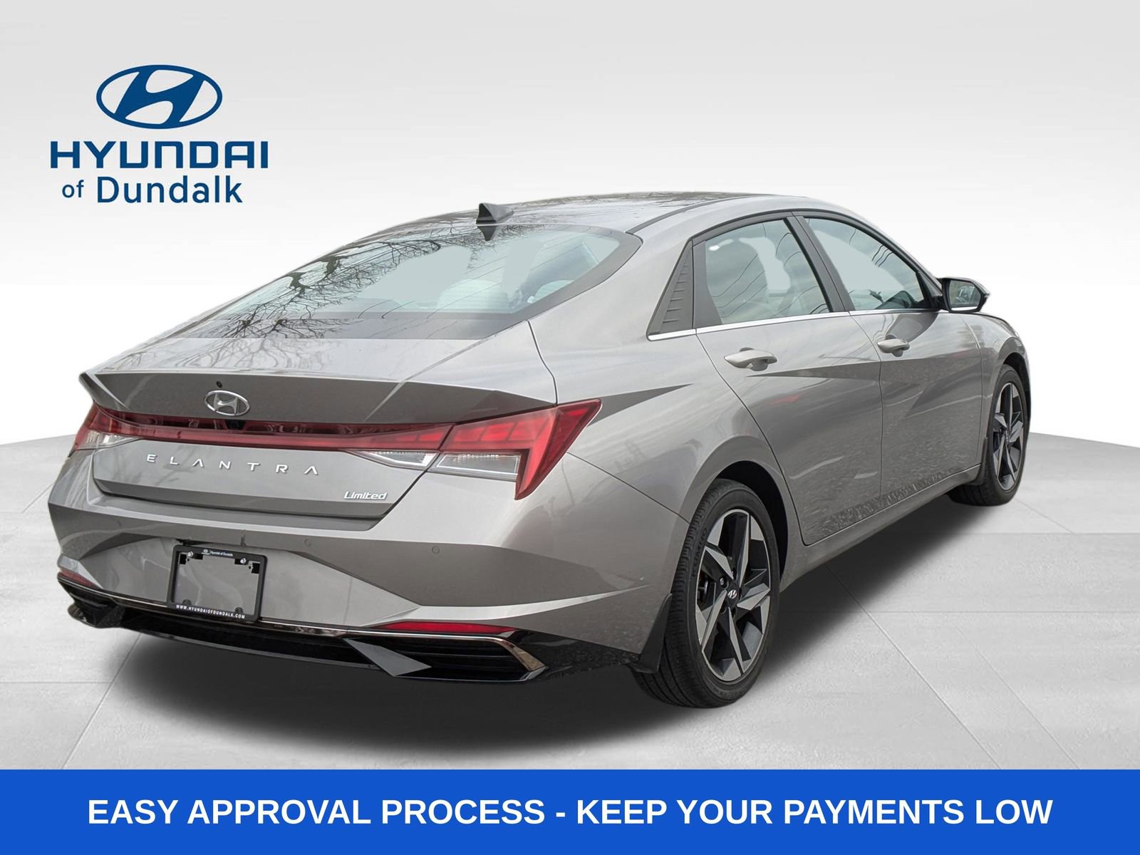 Used 2023 Hyundai Elantra Limited w/ Cargo Package FWD image 8