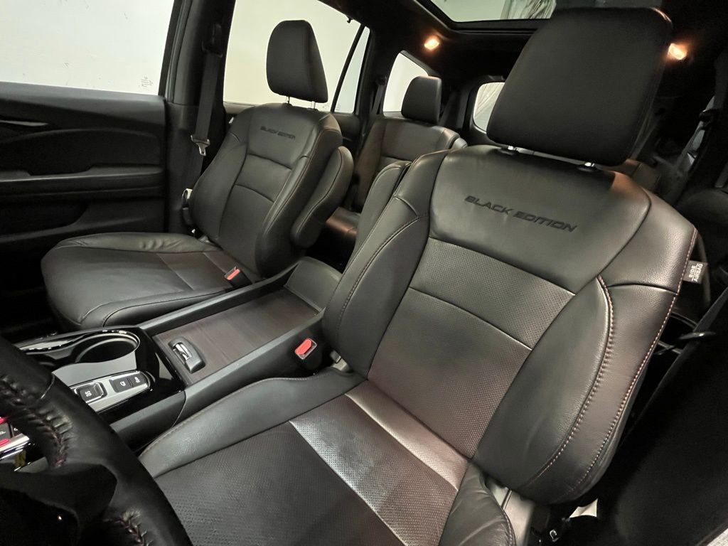 Used 2022 Honda Pilot Black Edition image 11