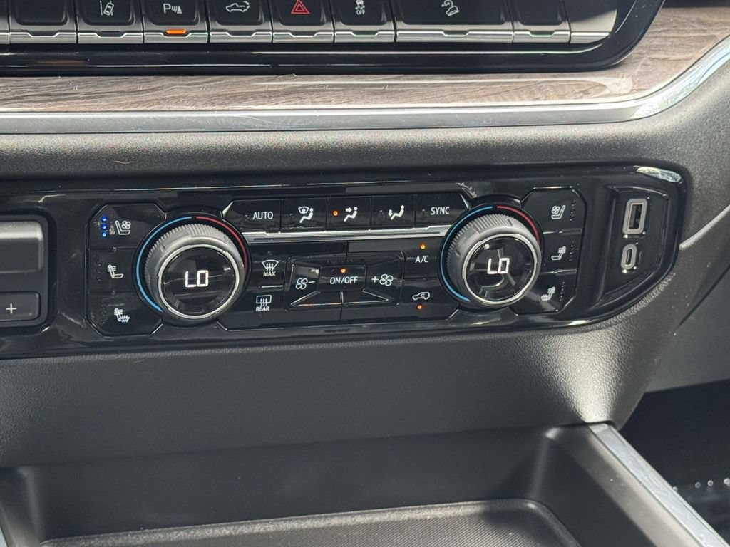 Used 2024 Chevrolet Silverado 2500 LTZ w/ LTZ Plus Package AWD/4WD image 19