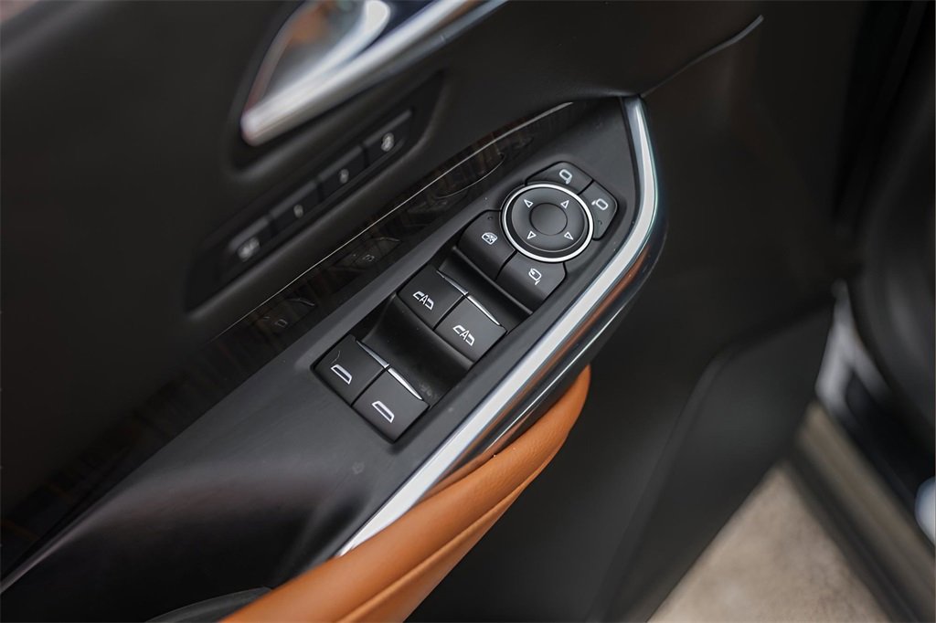 Used 2019 Cadillac XT4 Premium Luxury w/ Enhanced Visibility Package image 24