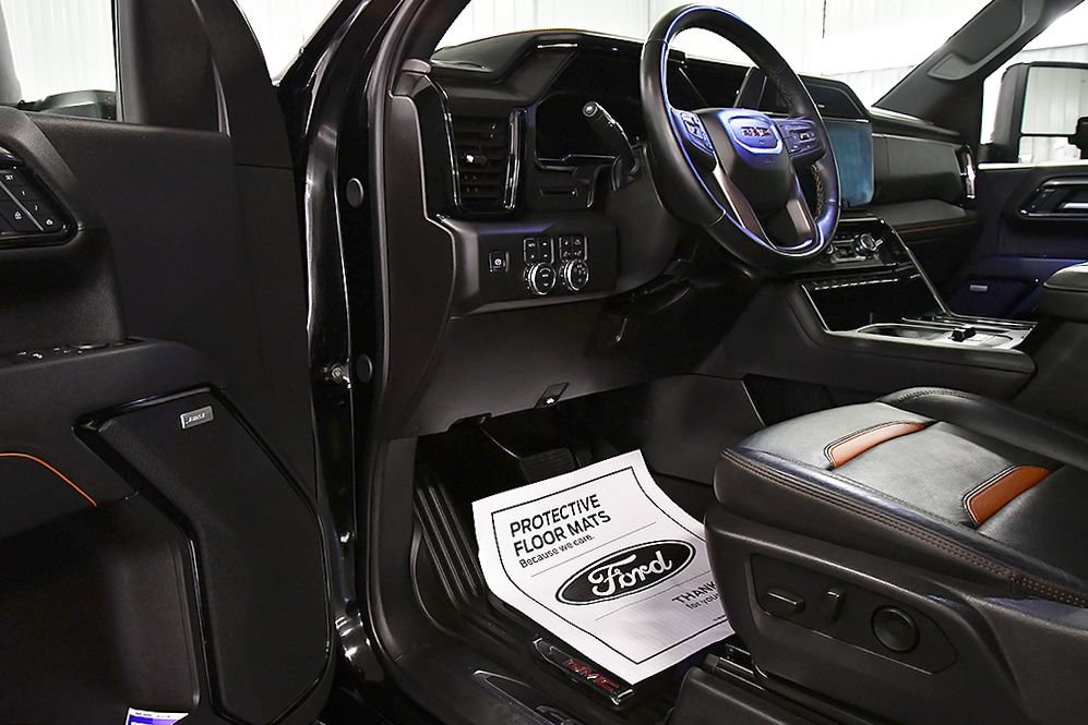 Used 2025 GMC Sierra 2500 AT4 AWD/4WD image 16