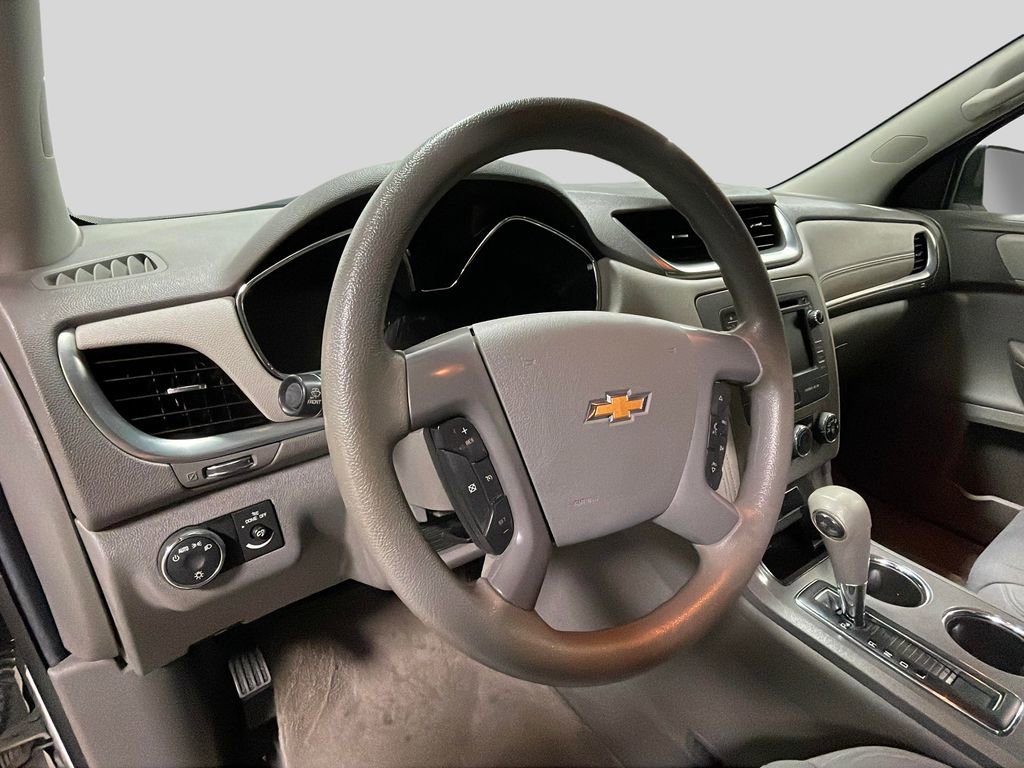 Used 2014 Chevrolet Traverse LS FWD image 11