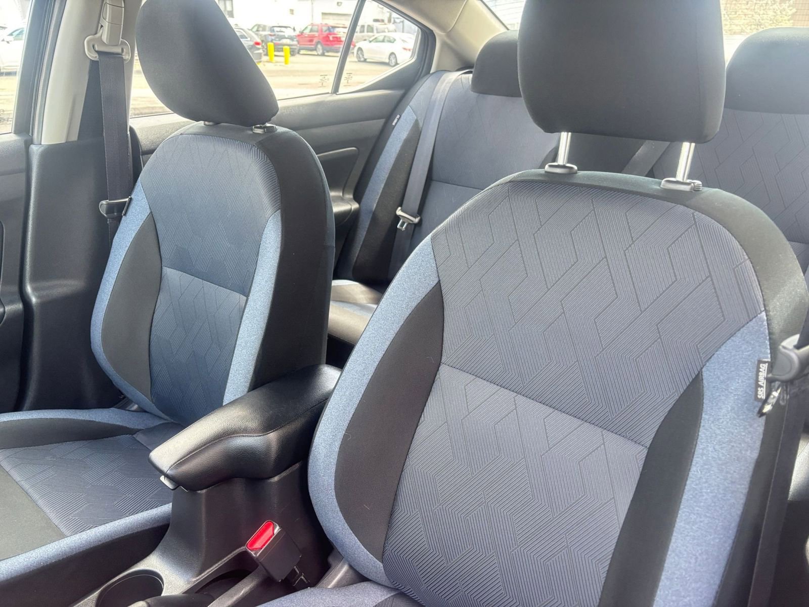Used 2025 Nissan Versa SV FWD image 34