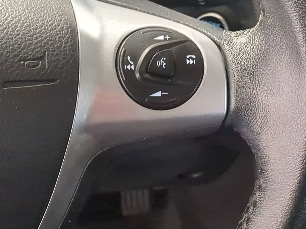 Used 2014 Ford Focus Titanium FWD image 29