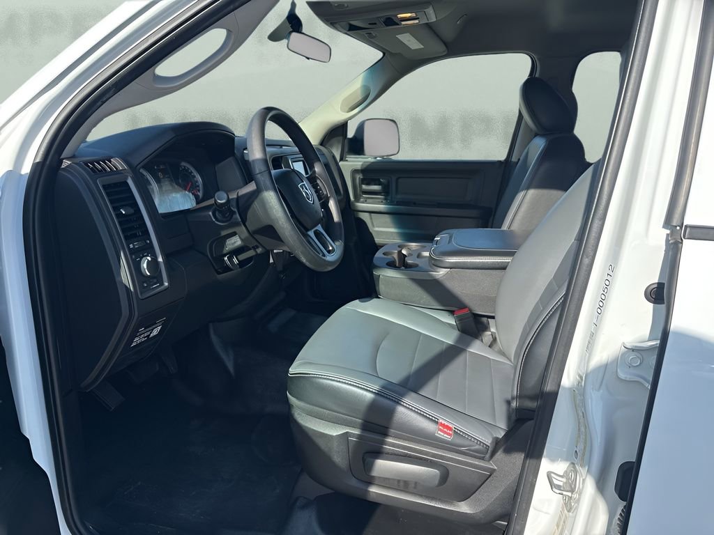 Used 2022 RAM 1500 Tradesman w/ Chrome Appearance Group image 9