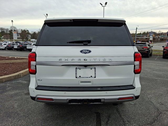 Used 2023 Ford Expedition XLT image 7
