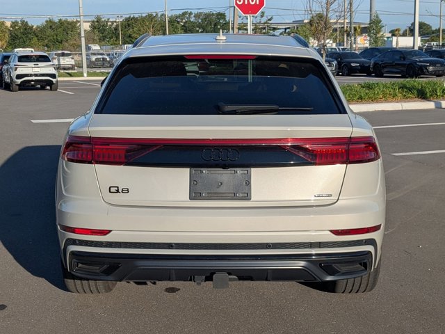 Certified 2022 Audi Q8 Prestige AWD/4WD image 6