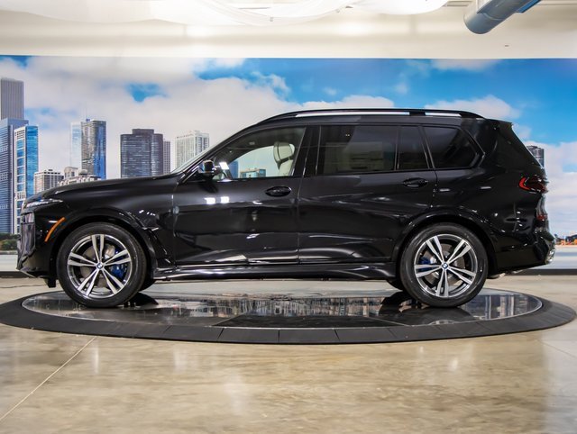 New 2026 BMW X7 M60i image 6