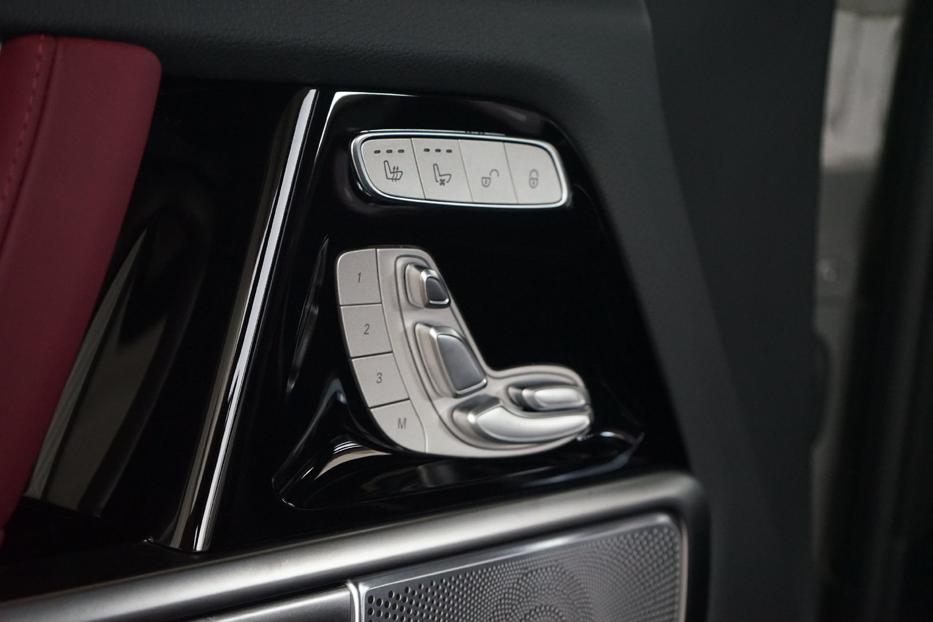 Used 2027 Mercedes-Benz G 63 AMG 4MATIC image 3