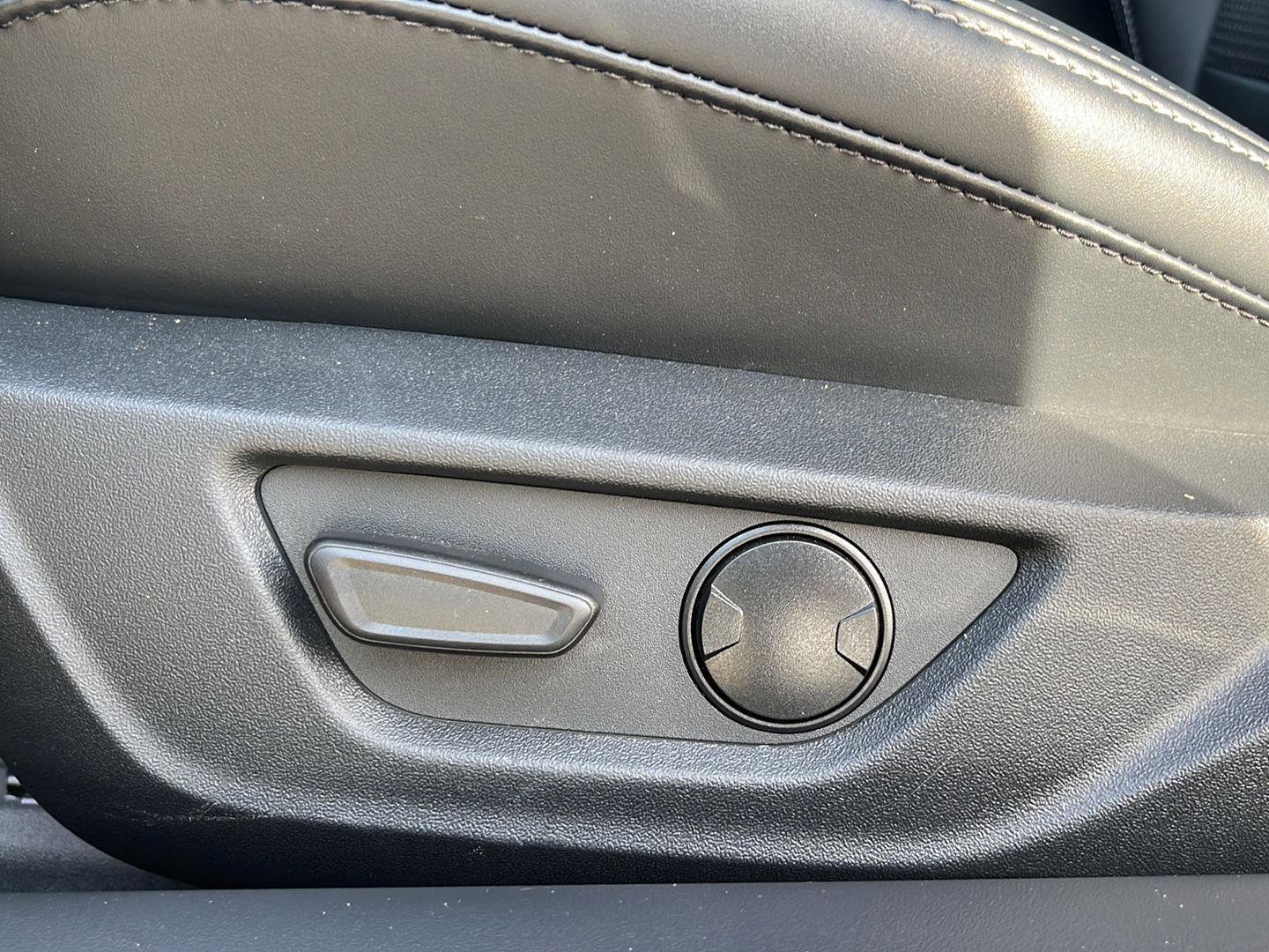 Used 2024 Ford Mustang GT Premium image 11