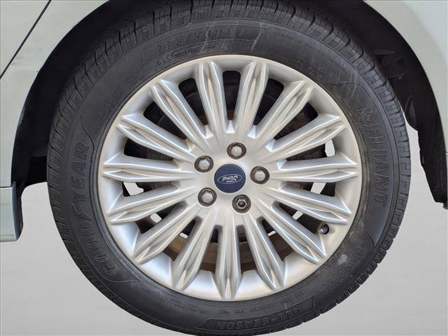 Used 2014 Ford Fusion SE w/ Equipment Group 502A image 22