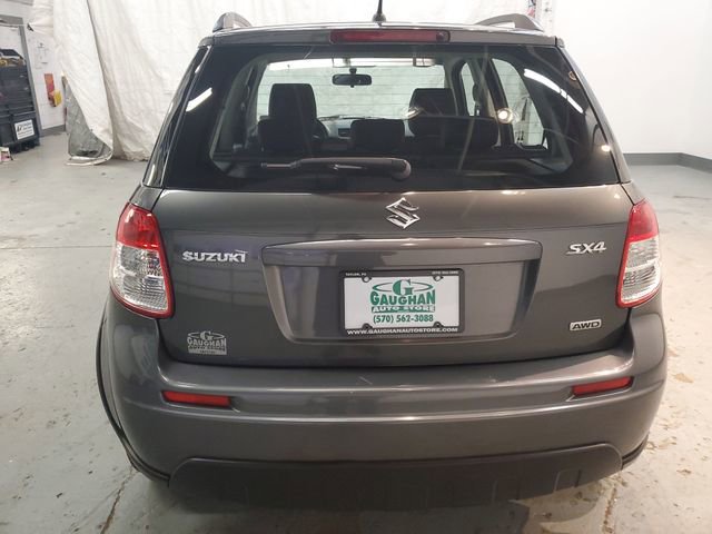 Used 2010 Suzuki SX4 AWD Hatchback image 5