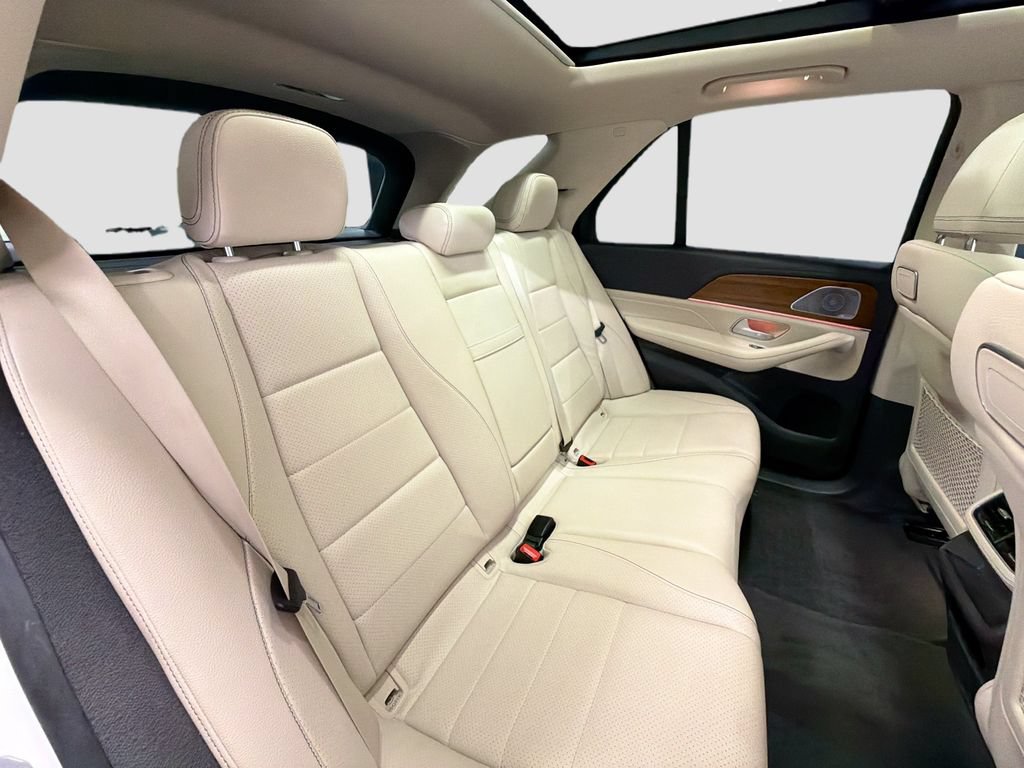 Certified 2020 Mercedes-Benz GLE 450 4MATIC w/ Premium Package image 29