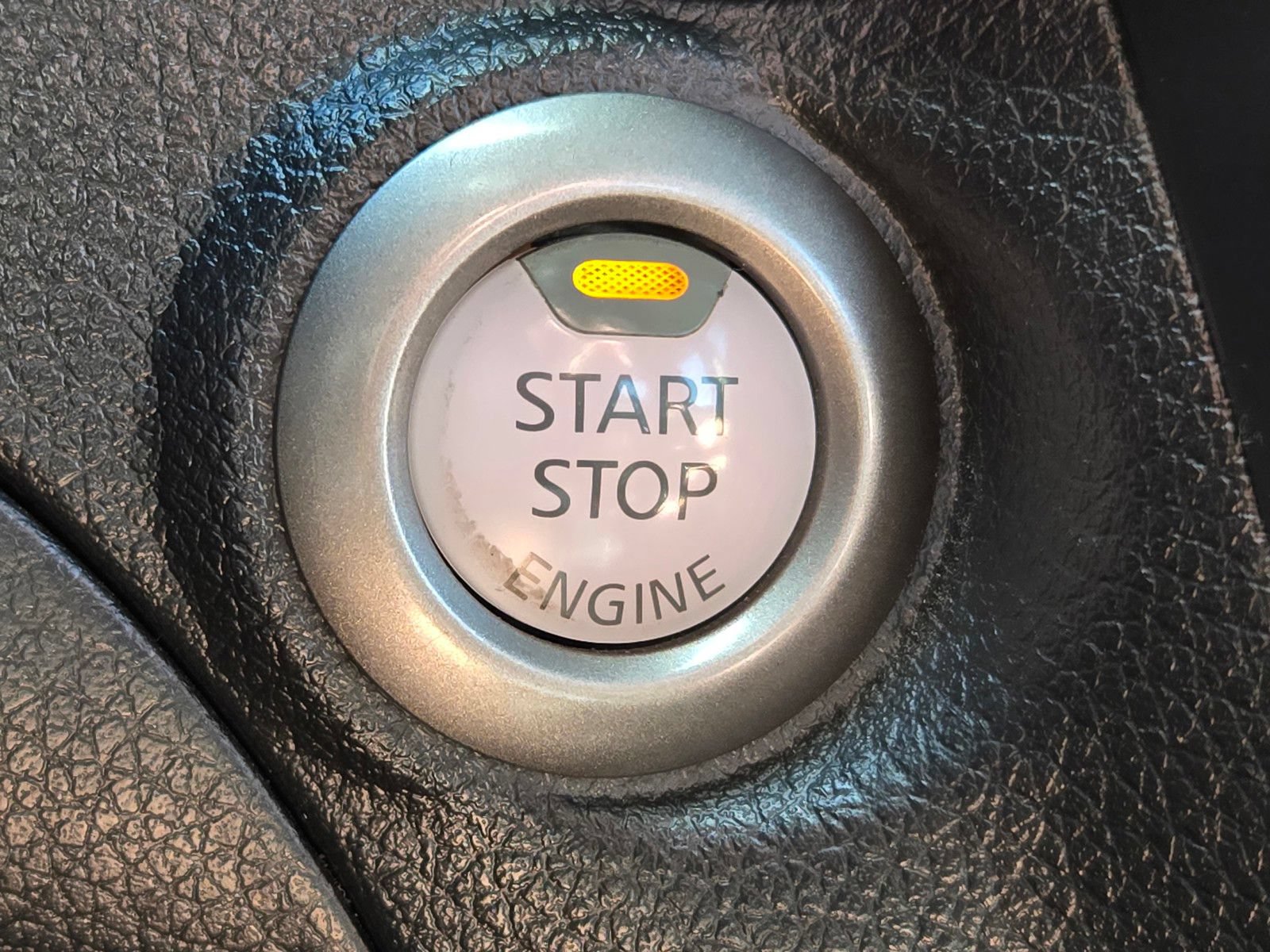 Used 2019 Nissan Sentra SV w/ Special Edition Package FWD image 28