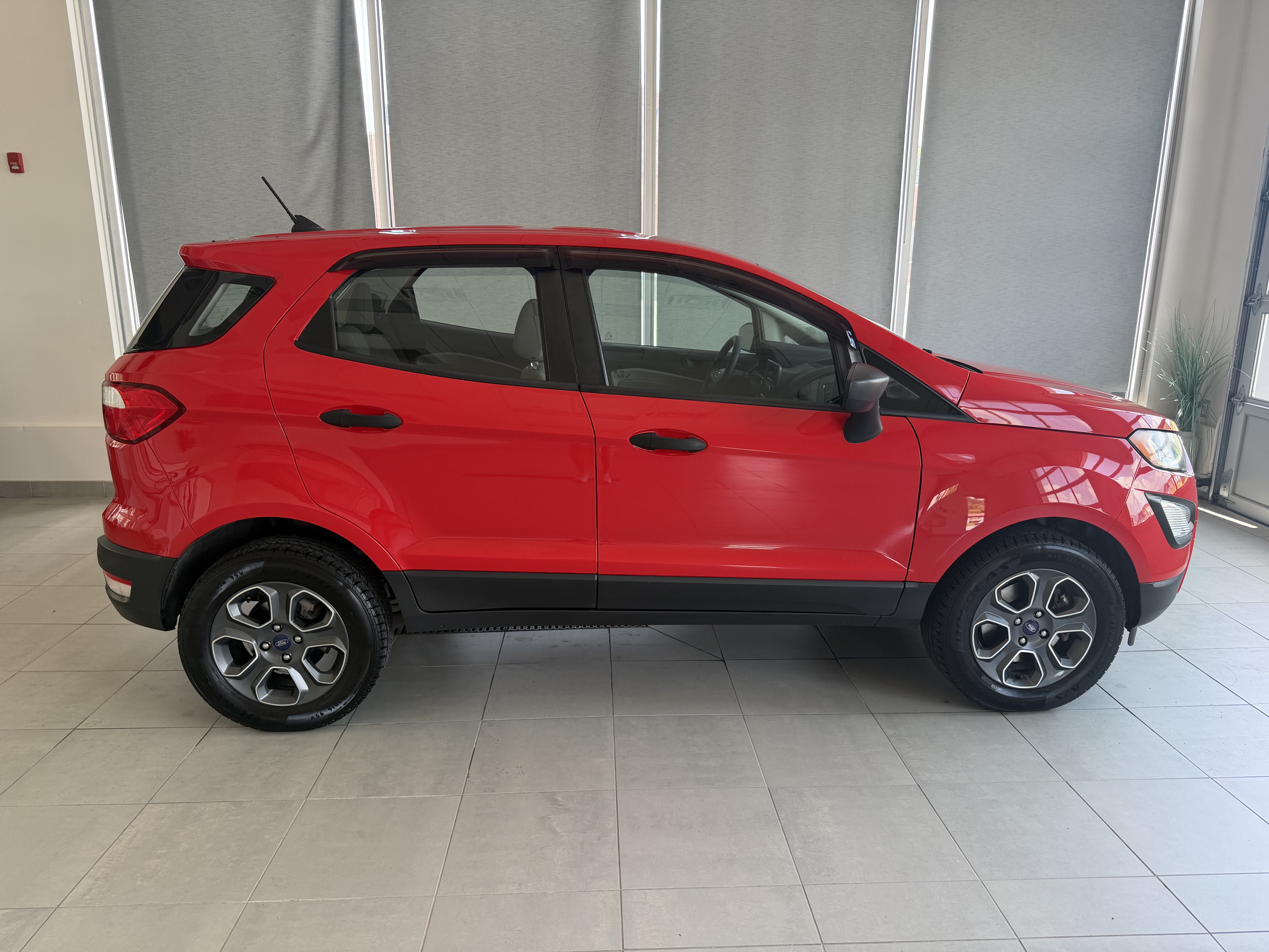 Used 2021 Ford EcoSport S AWD/4WD image 2