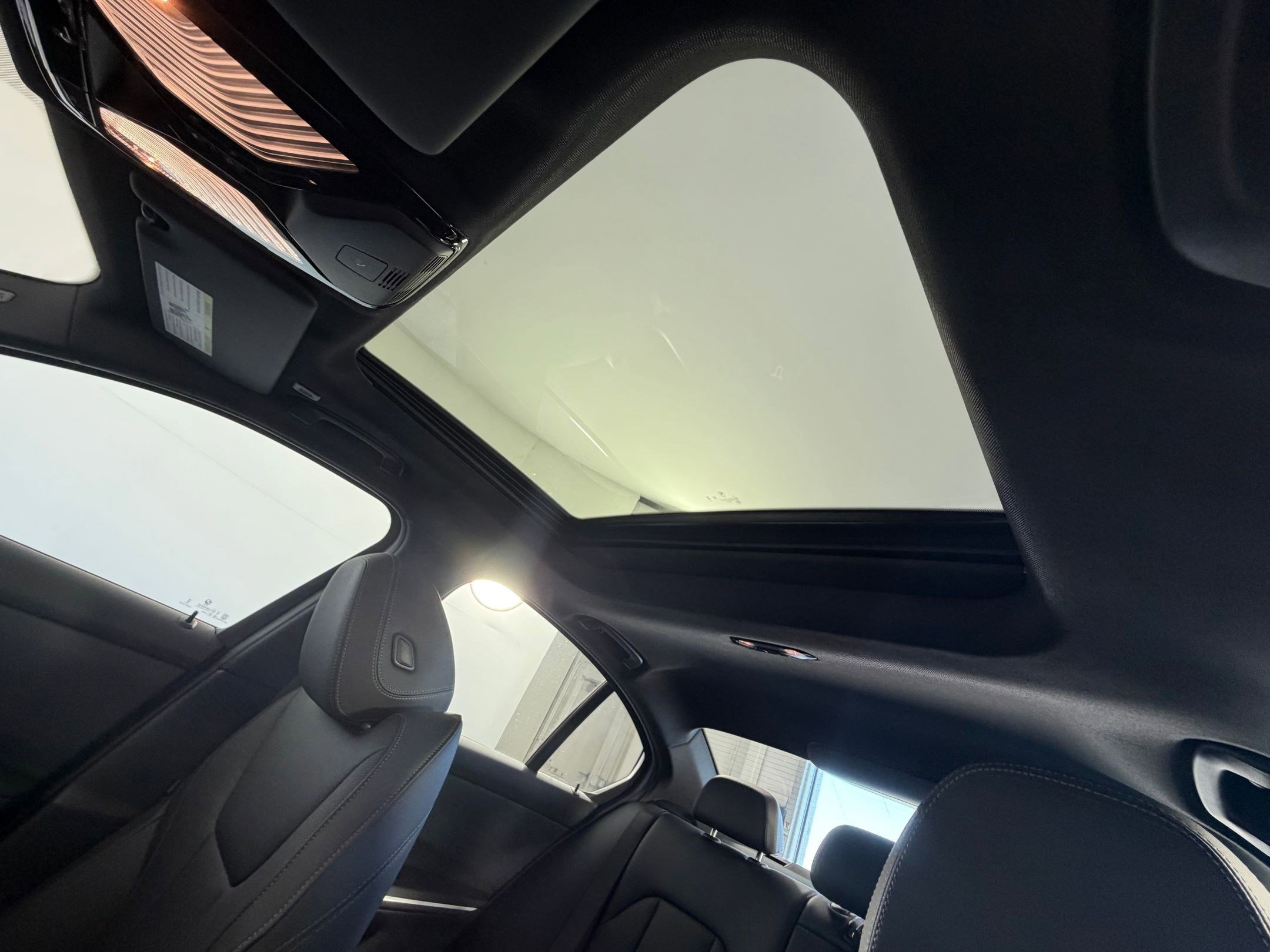 New 2026 BMW 330i Sedan w/ M Sport Package image 14