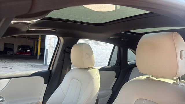 Certified 2025 Mercedes-Benz GLA 250 4MATIC image 27