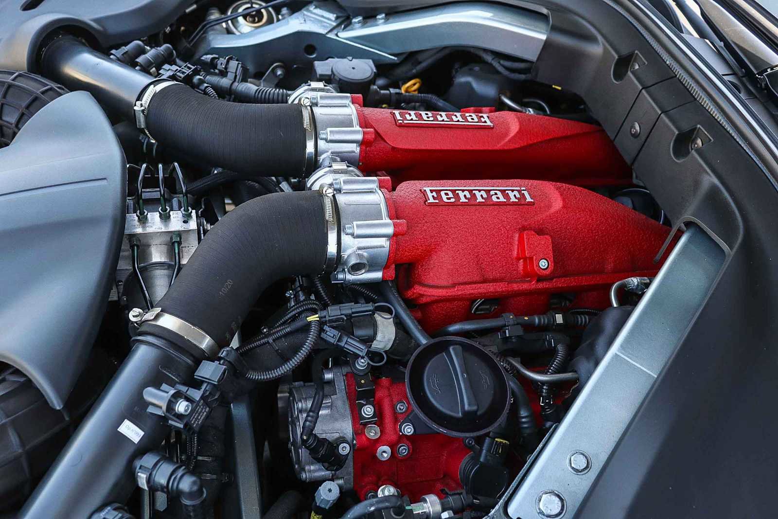 Used 2021 Ferrari Roma RWD image 36