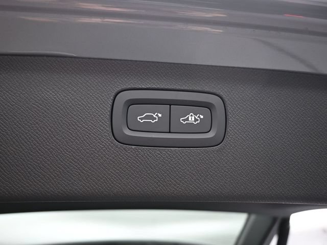 New 2026 Volvo XC90 T8 Ultra w/ Protection Package Premier AWD/4WD image 36