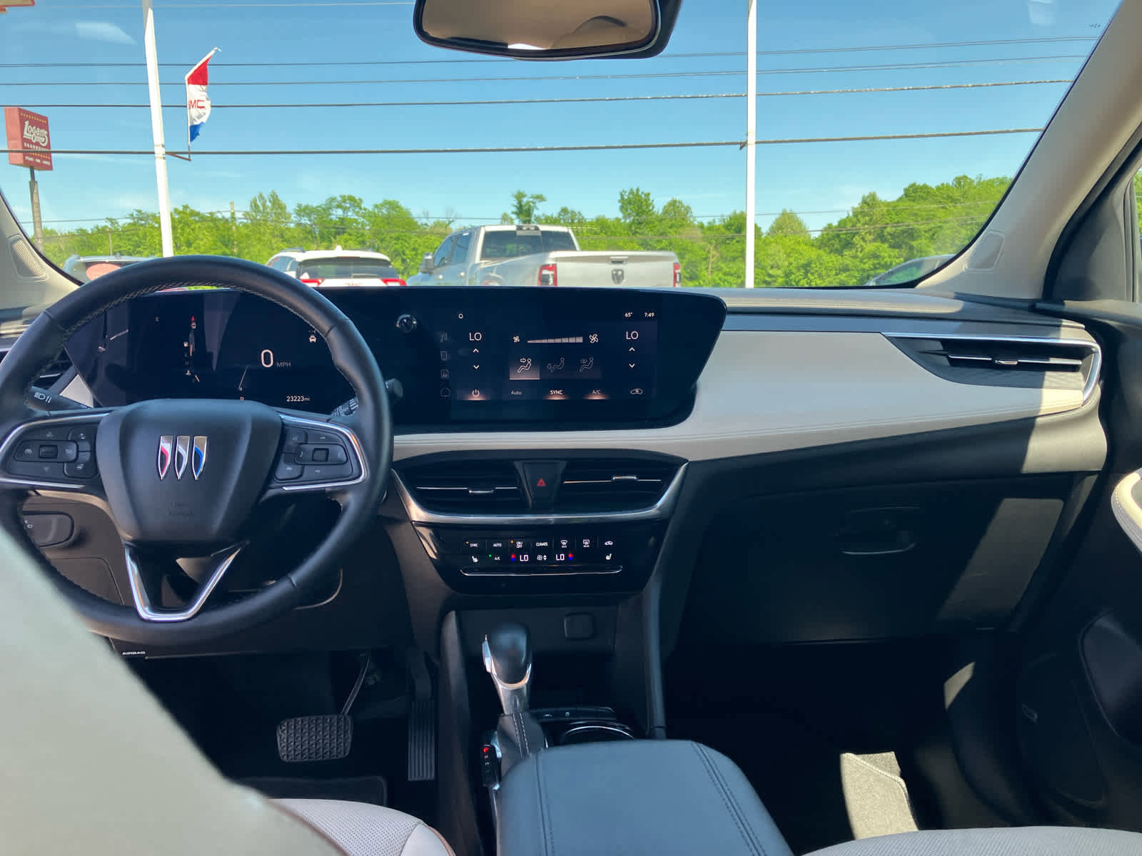 Used 2024 Buick Encore GX Avenir w/ Avenir Convenience Package AWD/4WD image 33