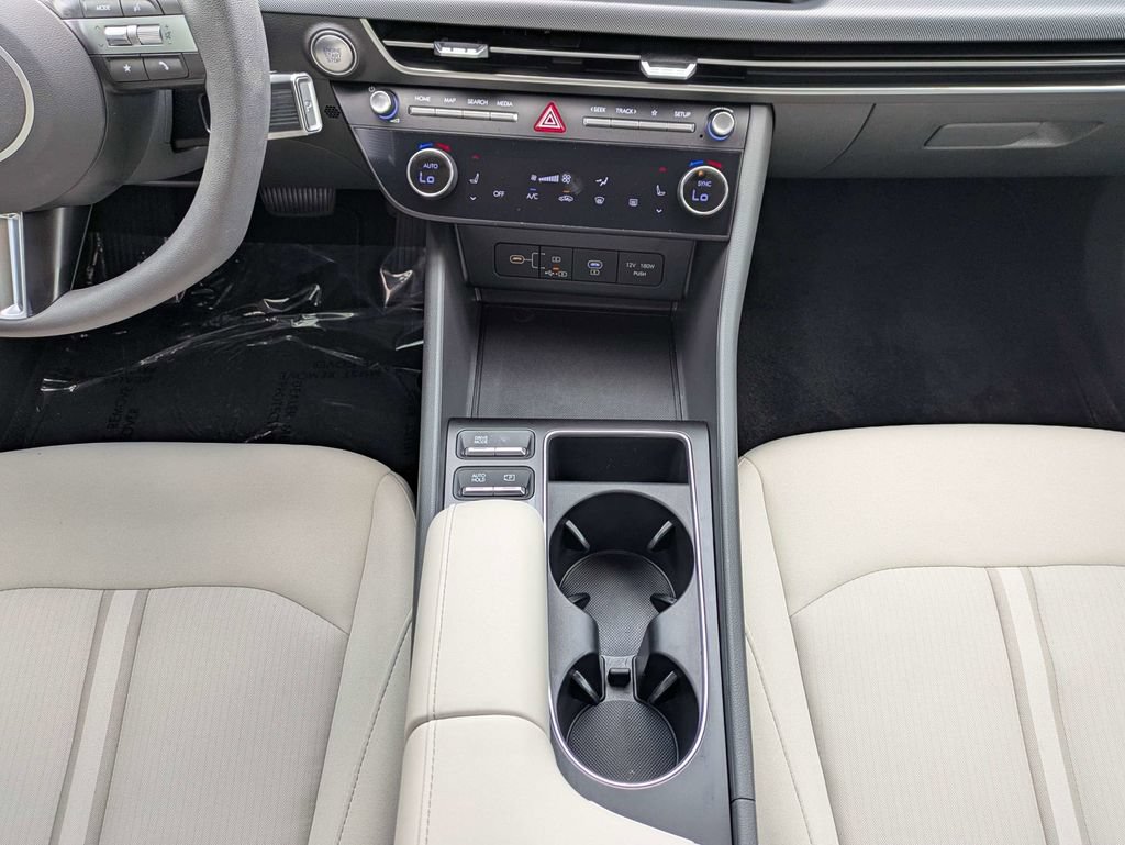 Certified 2024 Hyundai Sonata SEL FWD image 17