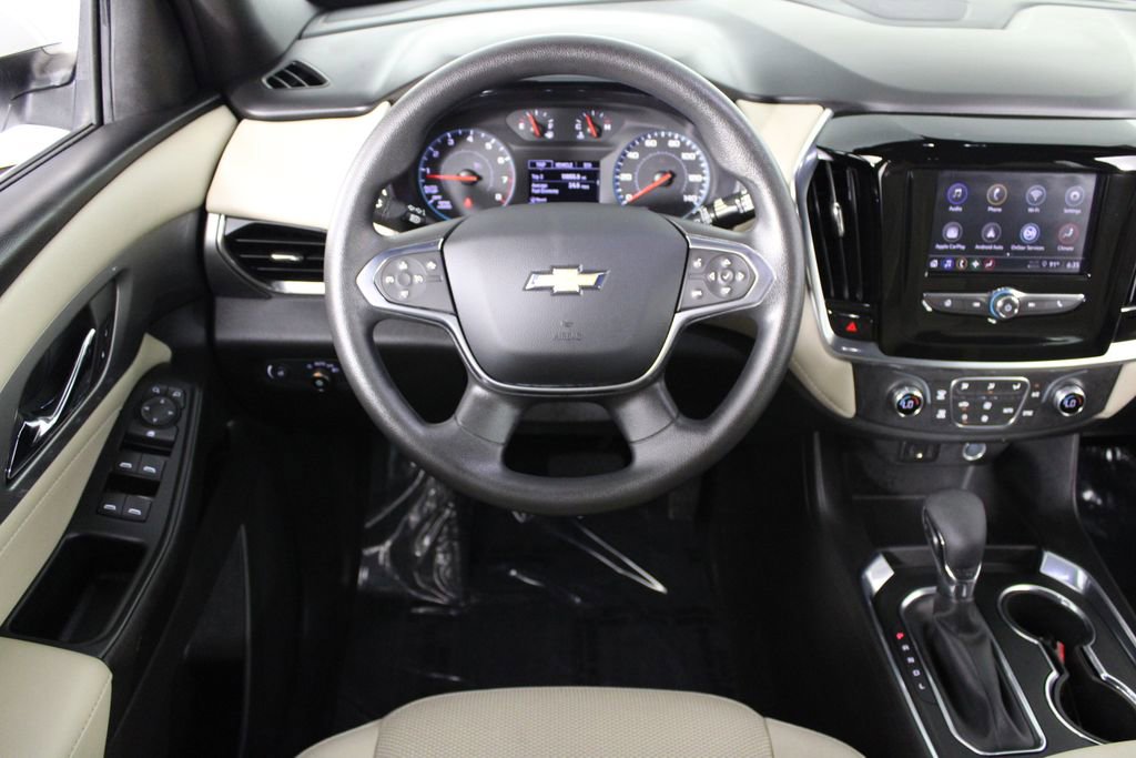 Used 2023 Chevrolet Traverse LS w/ Safety Package FWD image 17