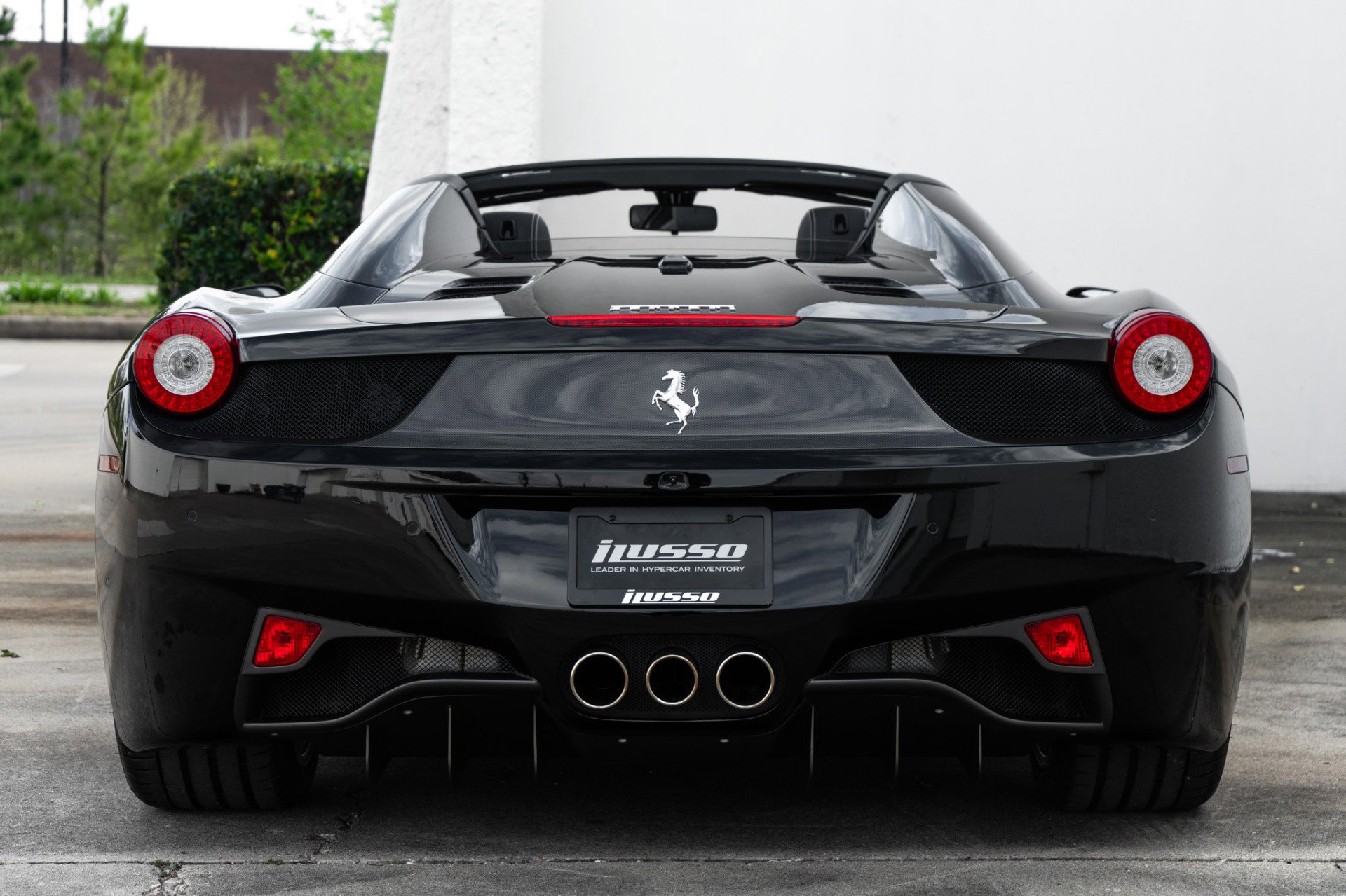 Used 2013 Ferrari 458 Spider image 16