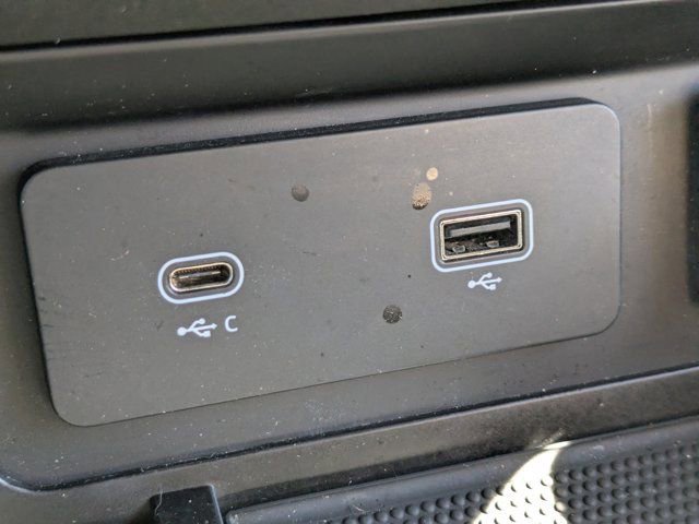 Used 2023 Land Rover Defender 110 Carpathian Edition image 19