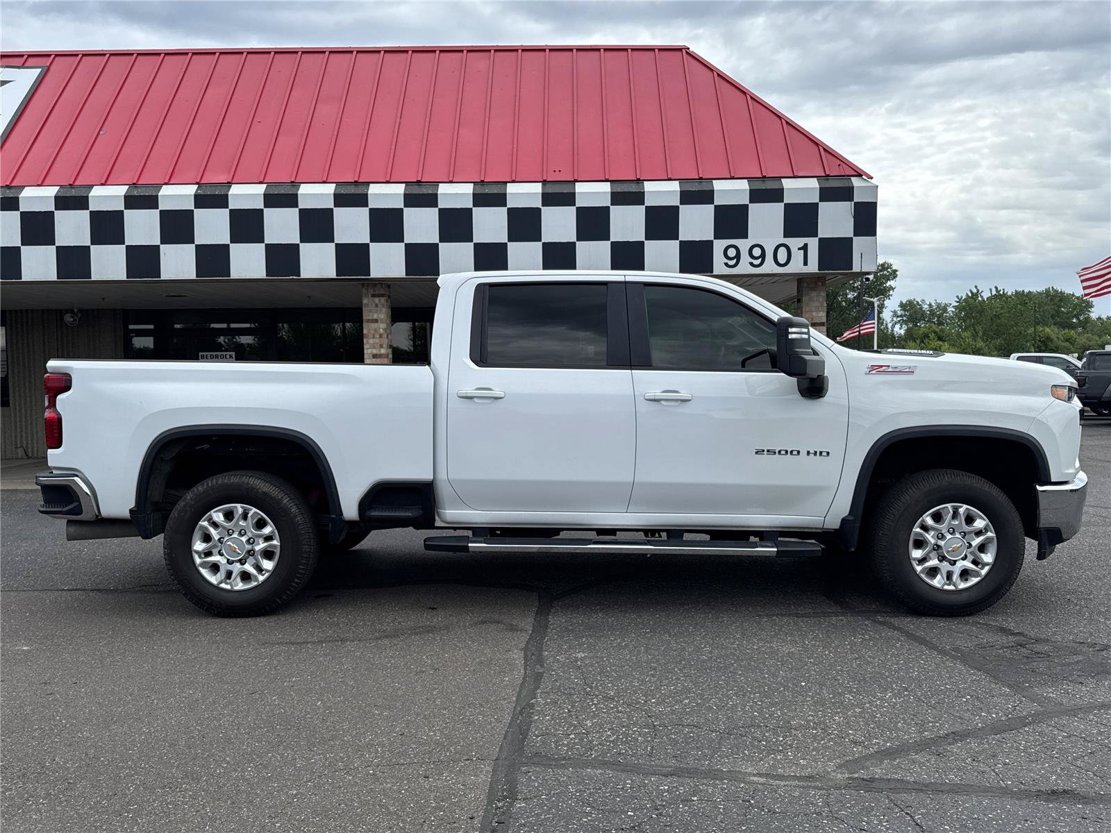 Used 2021 Chevrolet Silverado 2500 LT w/ Z71 Off-Road Package AWD/4WD image 8