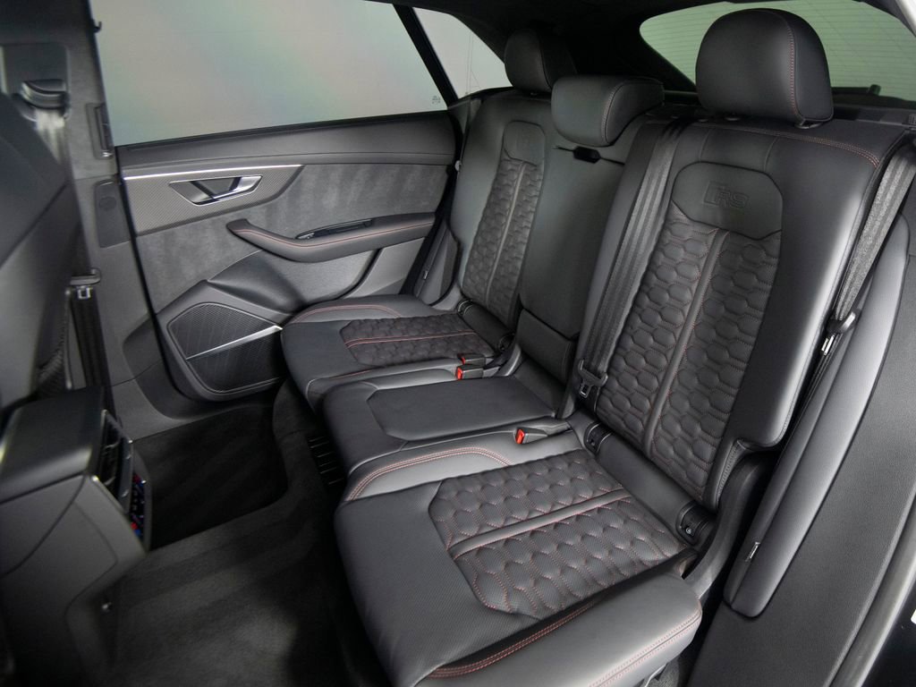Used 2025 Audi RS Q8 performance image 34