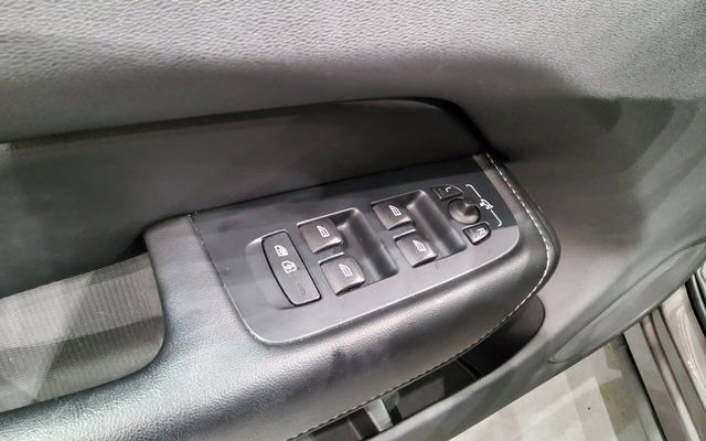 Used 2022 Volvo XC60 B5 Inscription w/ Advanced Package image 43