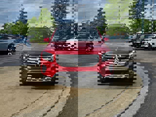 Used 2026 Mercedes-Benz GLB 250 image 4