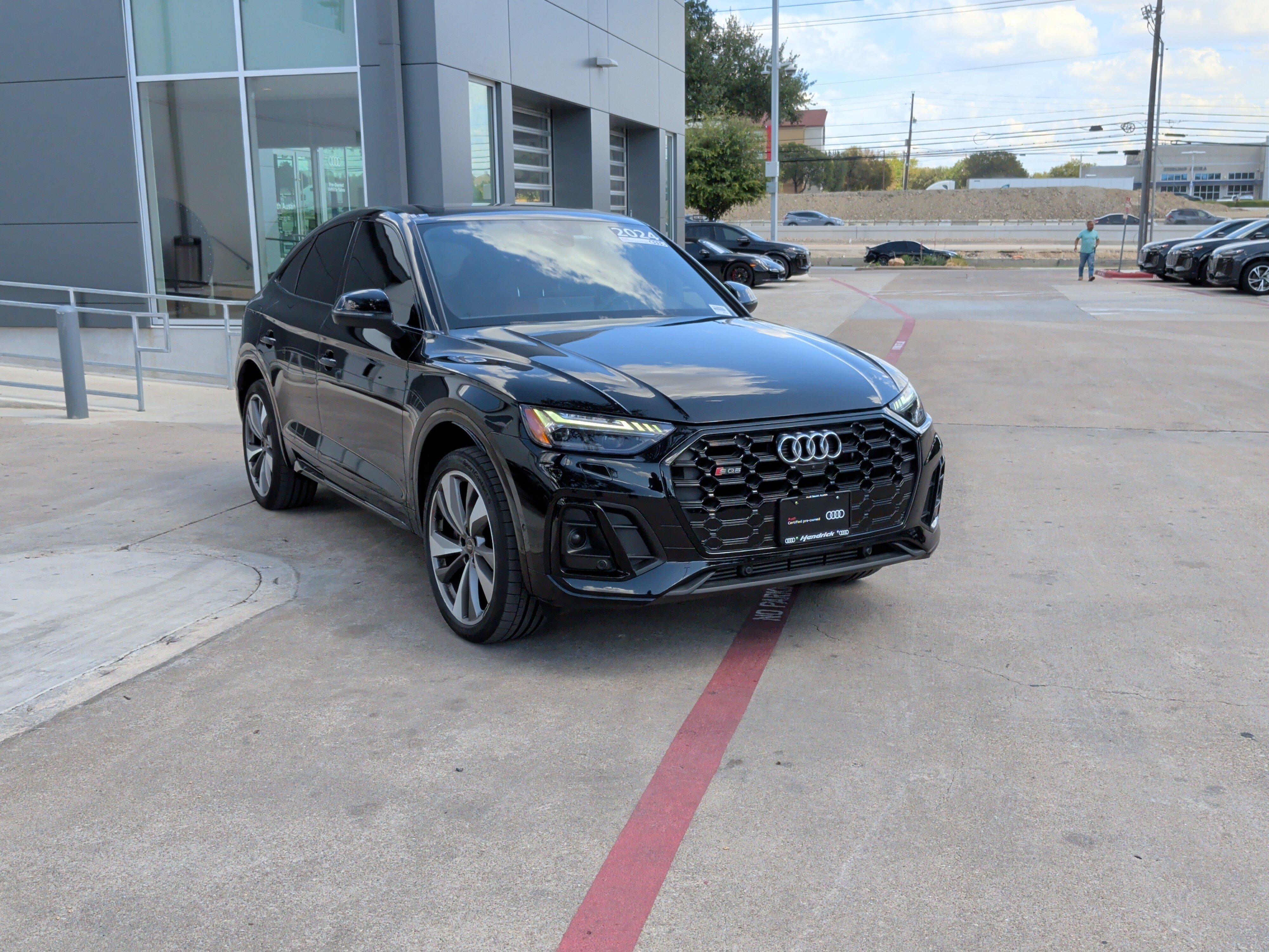 Certified 2024 Audi SQ5 Prestige w/ Prestige Package AWD/4WD image 2