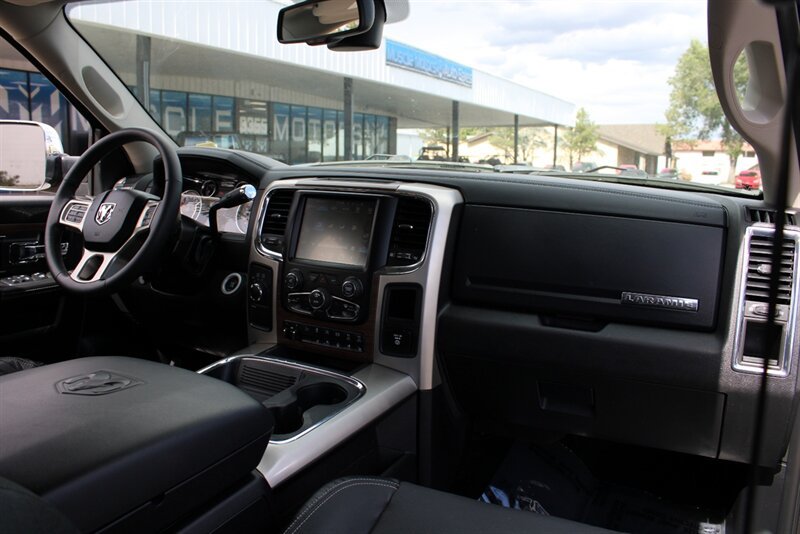 Used 2016 RAM 2500 Laramie w/ Convenience Group AWD/4WD image 28