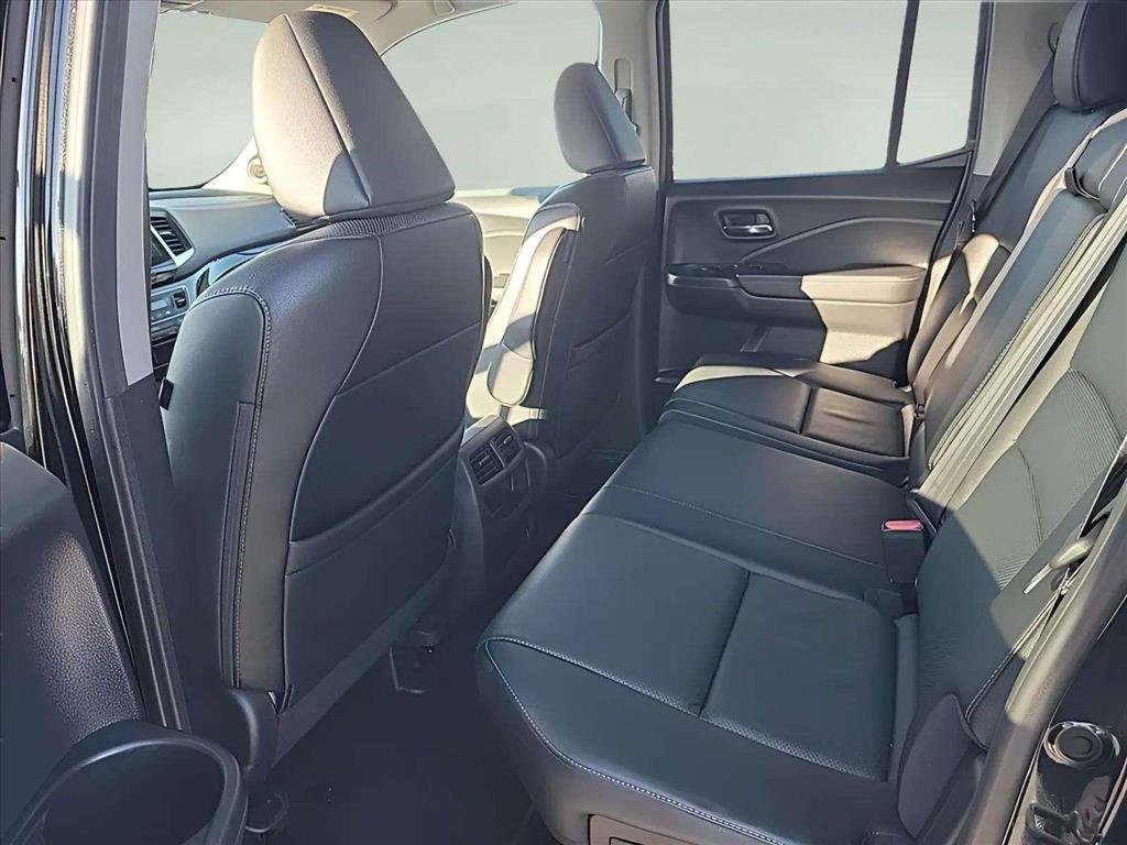 Used 2017 Honda Ridgeline RTL-E image 19
