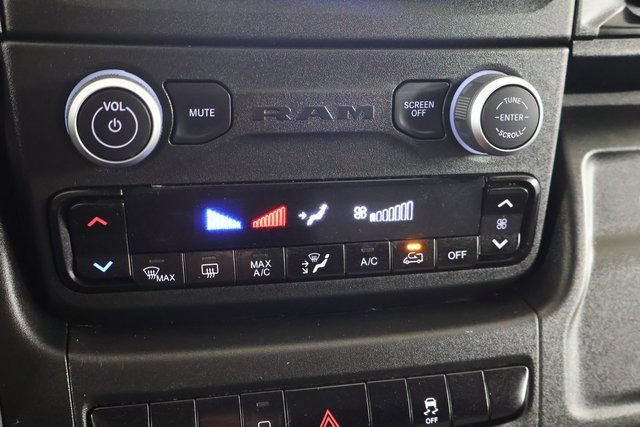 Used 2026 RAM ProMaster 2500 w/ Convenience Group FWD image 17