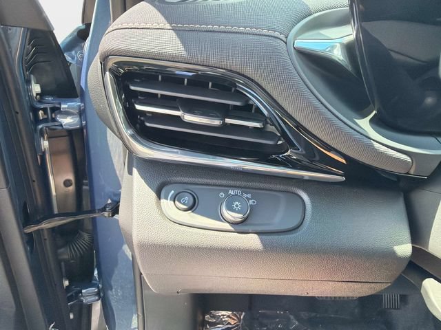 New 2026 Buick Envista Sport Touring FWD image 30