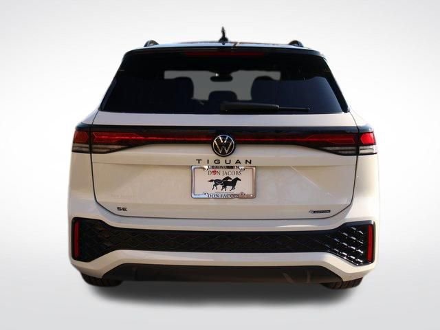 New 2026 Volkswagen Tiguan SE R-Line image 28